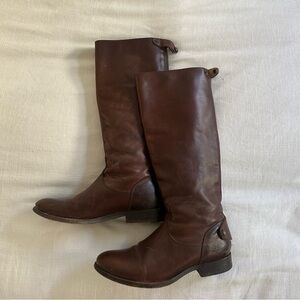 FRYE Melissa Button Back Zip Brown Leather Riding Boots - Wmn's Size 8